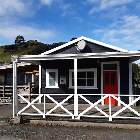 Whanga Butcher Shop Whangamomona Exterior foto