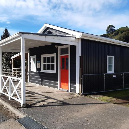 Whanga Butcher Shop Whangamomona Exterior foto